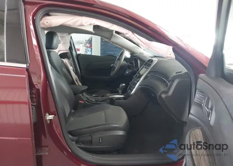 2015 Chevrolet Malibu 1Lt из США, поврежденный, VIN 1G11C5SL5FF157666